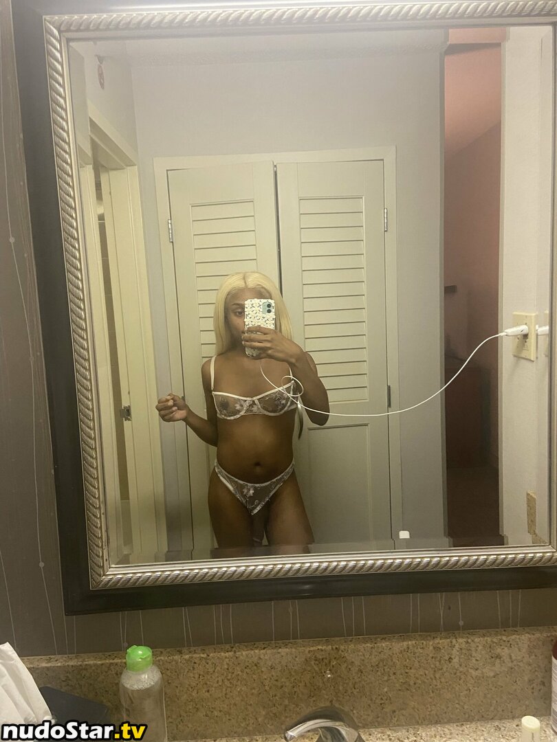 Princess Layla / https: / layla_813 / laylajoymil Nude OnlyFans Leaked Photo #3