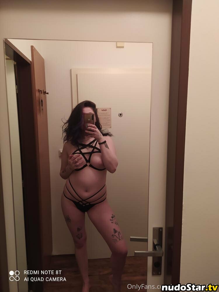 aggressive_bad_girlvol3 / psychadelic666 Nude OnlyFans Leaked Photo #10