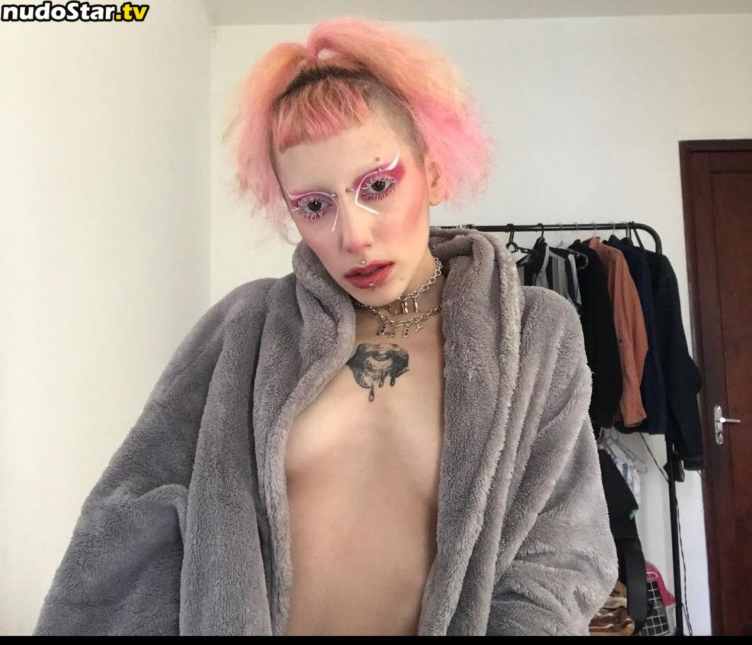 Putas Punk / putaspunk / trashglir Nude OnlyFans Leaked Photo #29