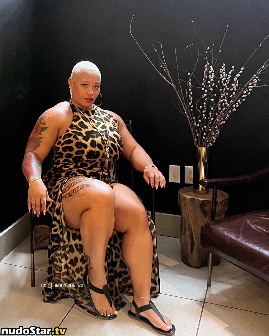 Queen R / ms_phenomenalred / msphenomenalred / thighzqueen Nude OnlyFans Leaked Photo #8