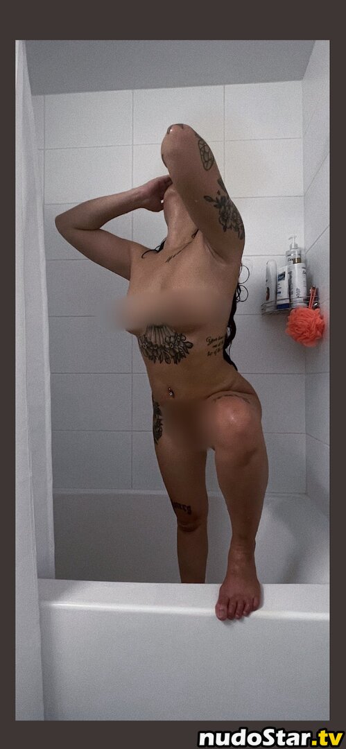 Breraez / QueenBeeBre / breannllewellyn / queeenbeexxx Nude OnlyFans Leaked Photo #1