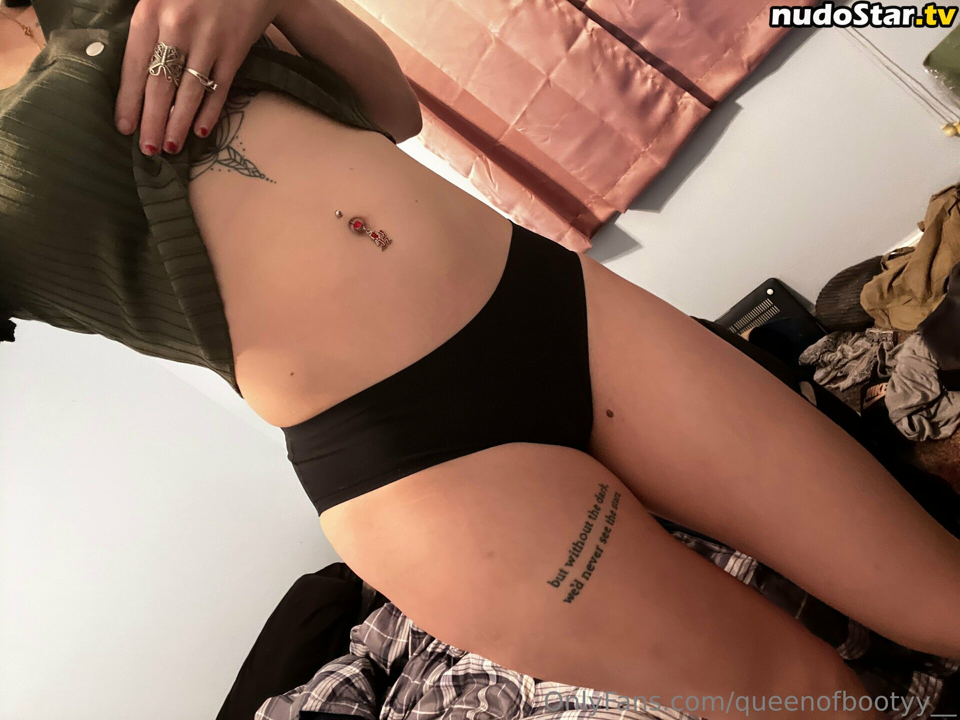queenofbootyy__ Nude OnlyFans Leaked Photo #19