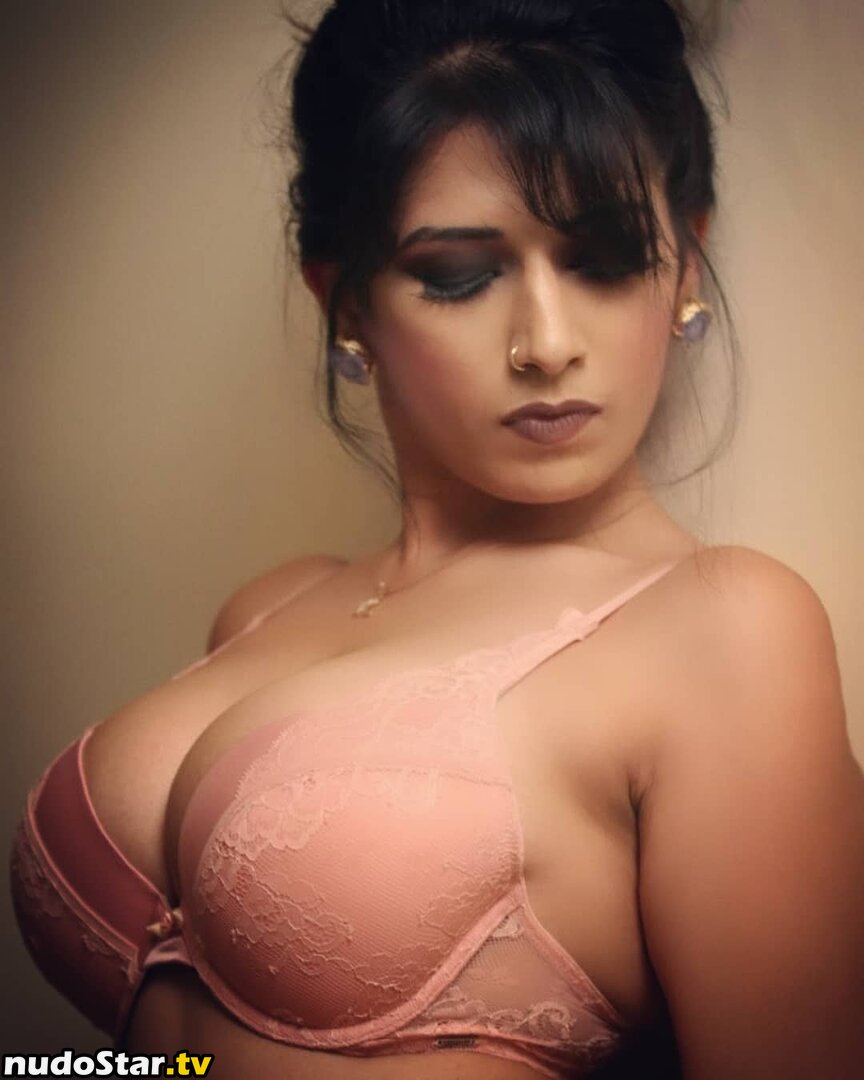Rasha Kirmani / Rasha_Kirmani Nude OnlyFans Leaked Photo #3