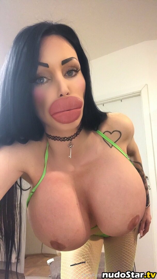 real_siliconebunny / realsilliconebunny Nude OnlyFans Leaked Photo #49