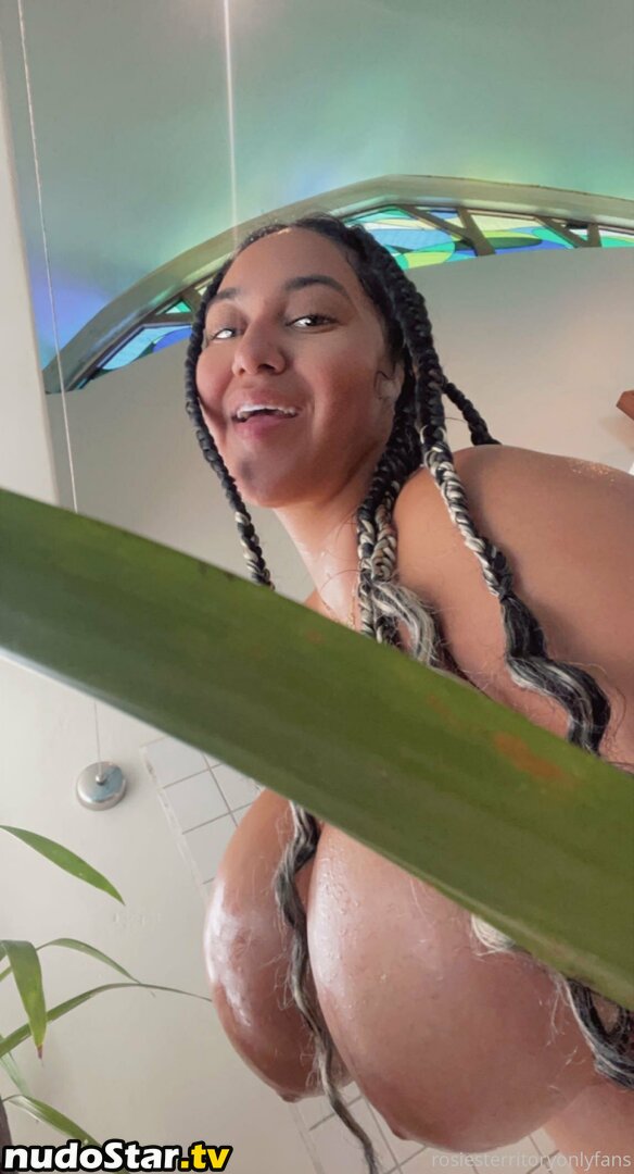 realroses / realrosesarered Nude OnlyFans Leaked Photo #54