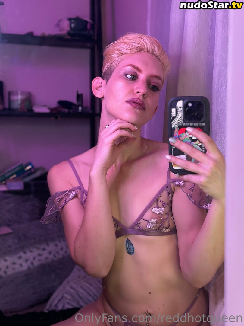 reddhotqueen / redqueenn Nude OnlyFans Leaked Photo #35