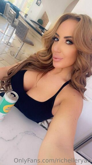 richelleryan