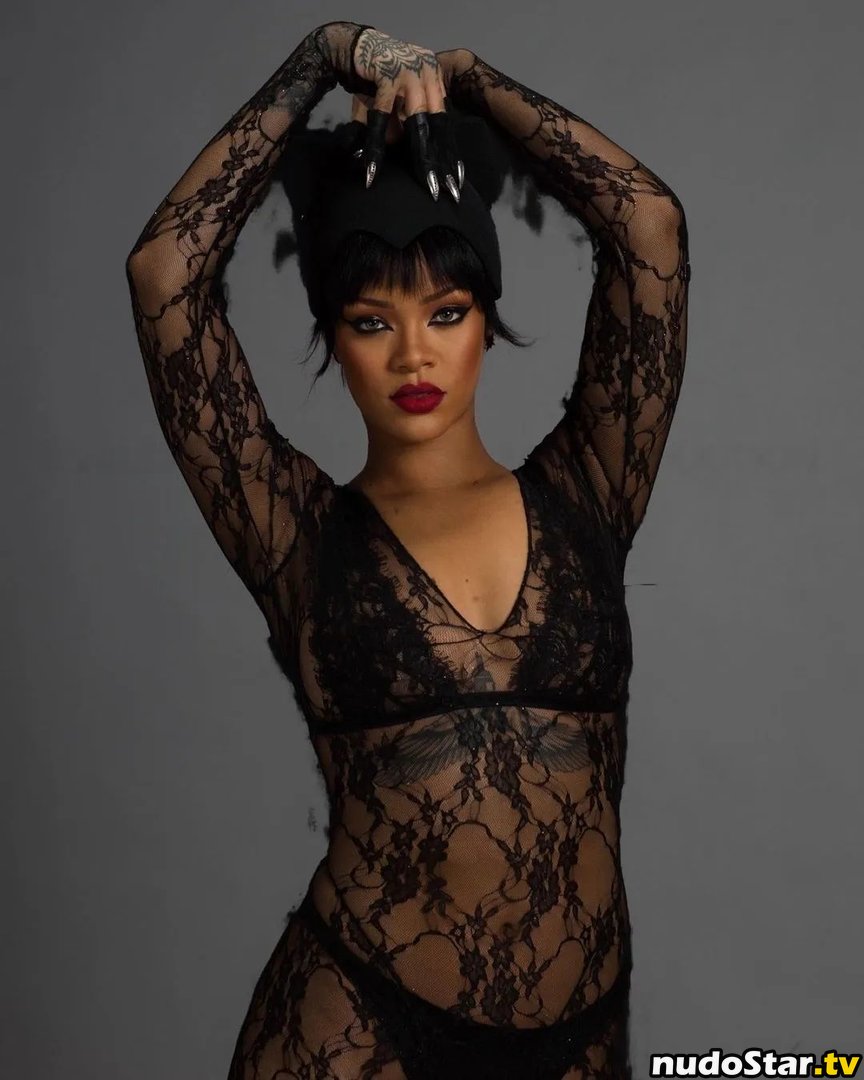 Rihanna / badgalriri Nude OnlyFans Leaked Photo #37