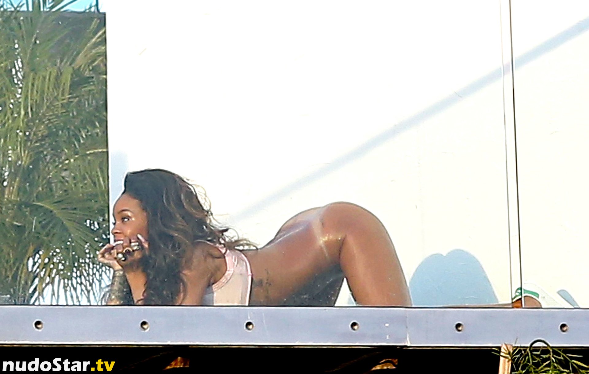 Rihanna / badgalriri Nude OnlyFans Leaked Photo #60