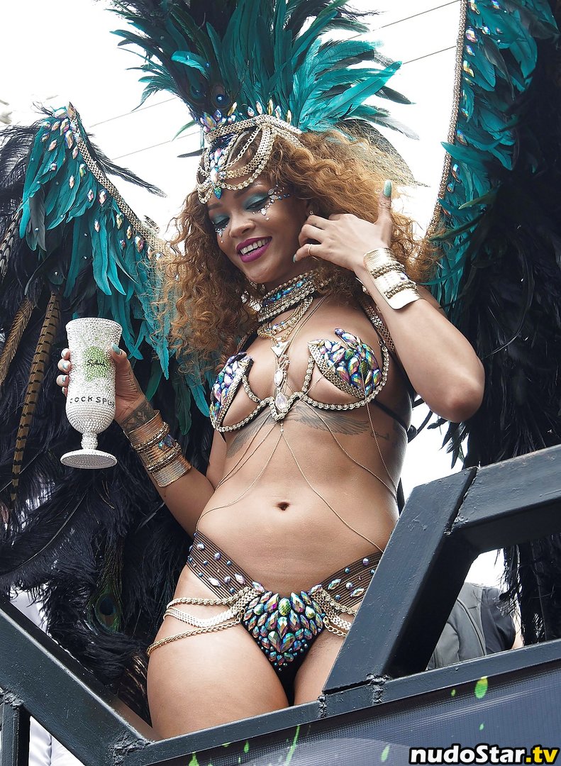 Rihanna / badgalriri Nude OnlyFans Leaked Photo #174