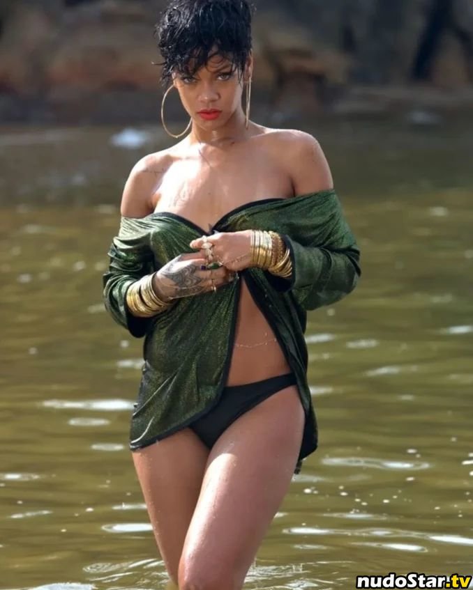 Rihanna / badgalriri Nude OnlyFans Leaked Photo #207
