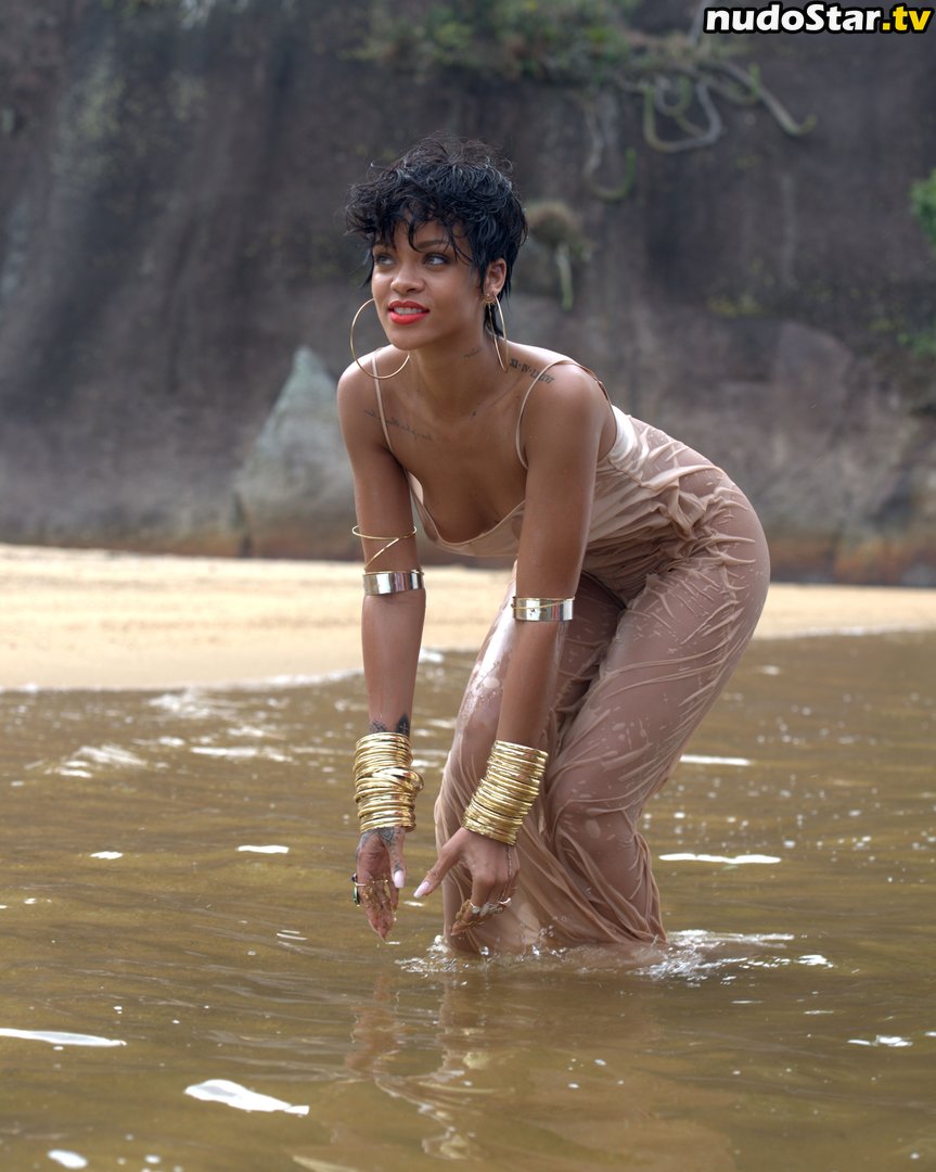 Rihanna / badgalriri Nude OnlyFans Leaked Photo #251