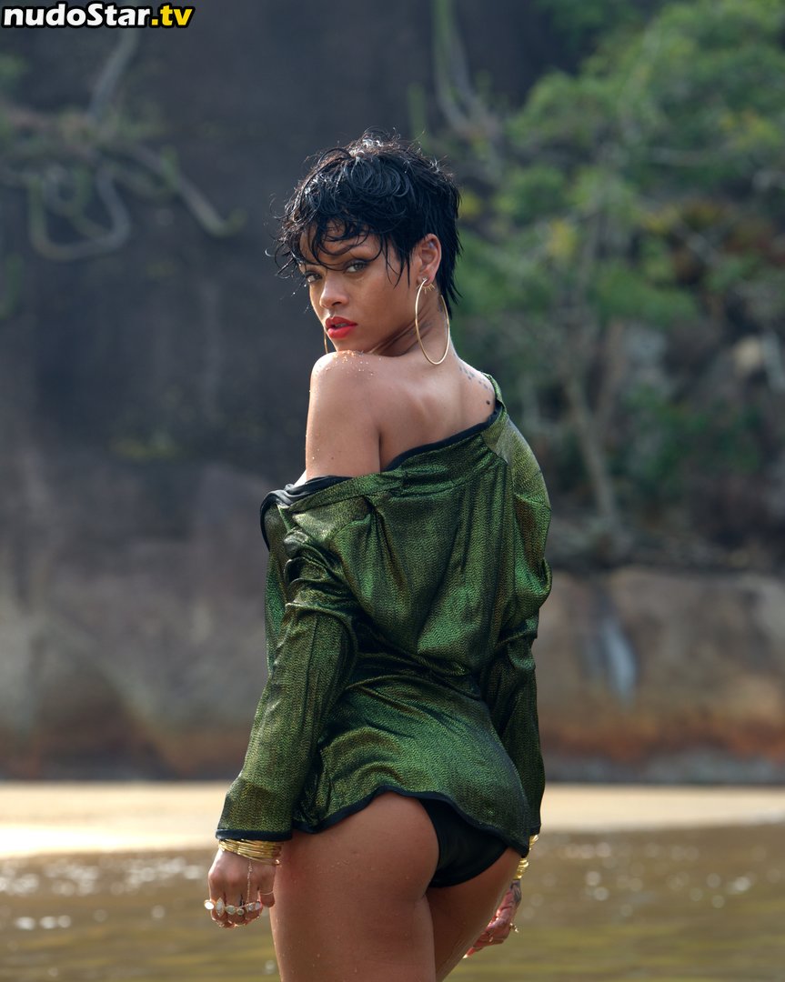 Rihanna / badgalriri Nude OnlyFans Leaked Photo #252