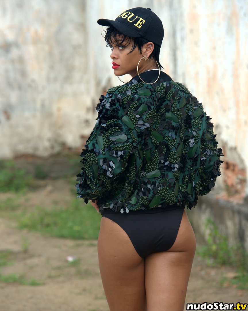 Rihanna / badgalriri Nude OnlyFans Leaked Photo #253