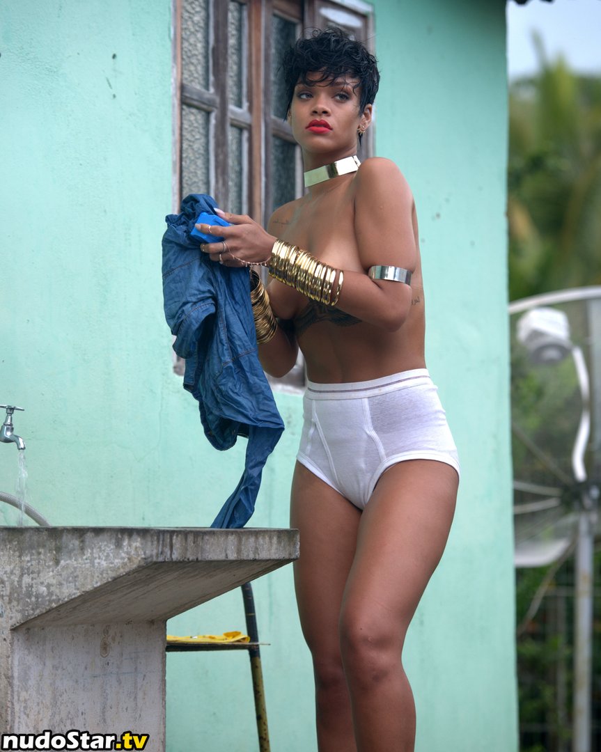 Rihanna / badgalriri Nude OnlyFans Leaked Photo #274
