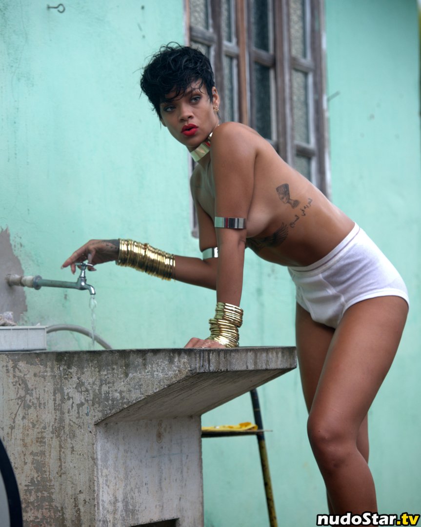 Rihanna / badgalriri Nude OnlyFans Leaked Photo #275