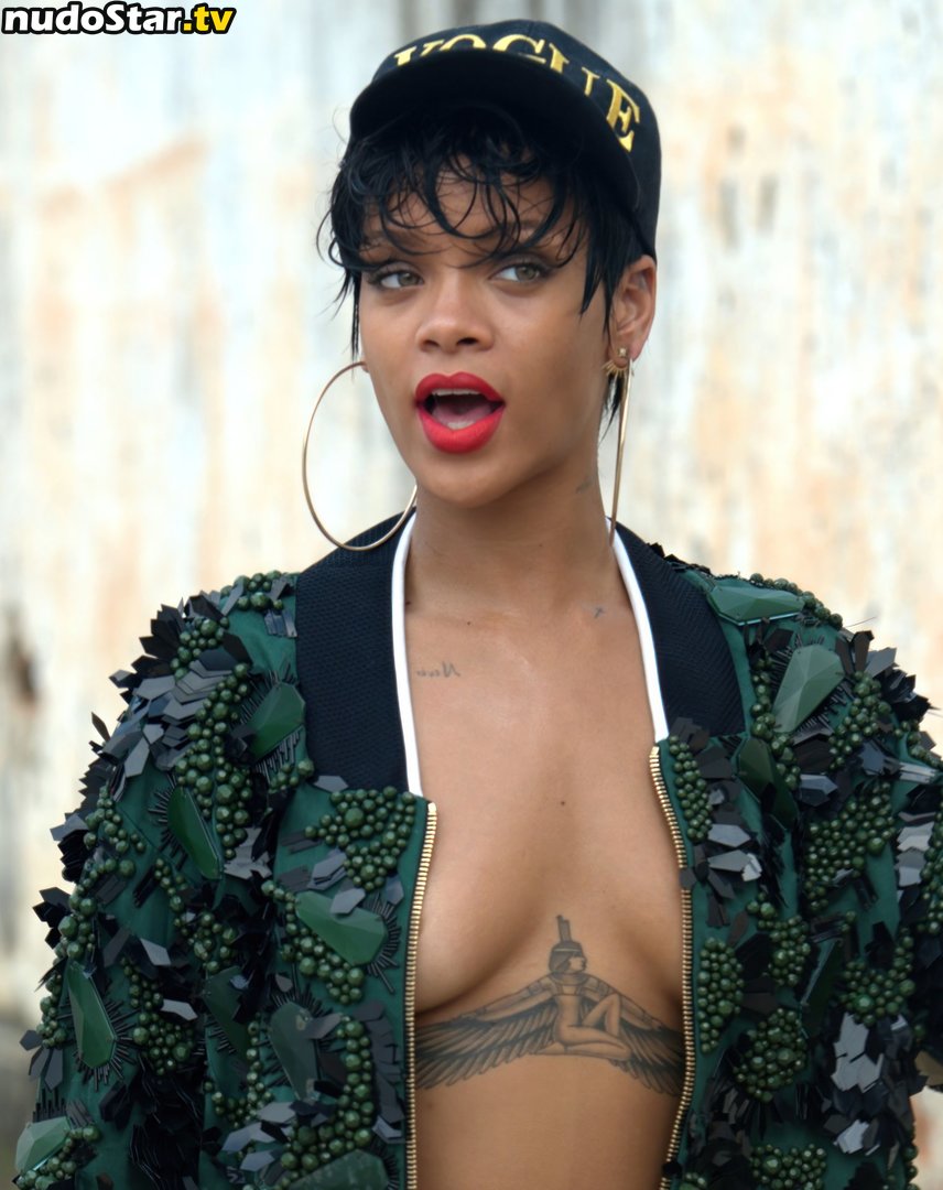 Rihanna / badgalriri Nude OnlyFans Leaked Photo #348