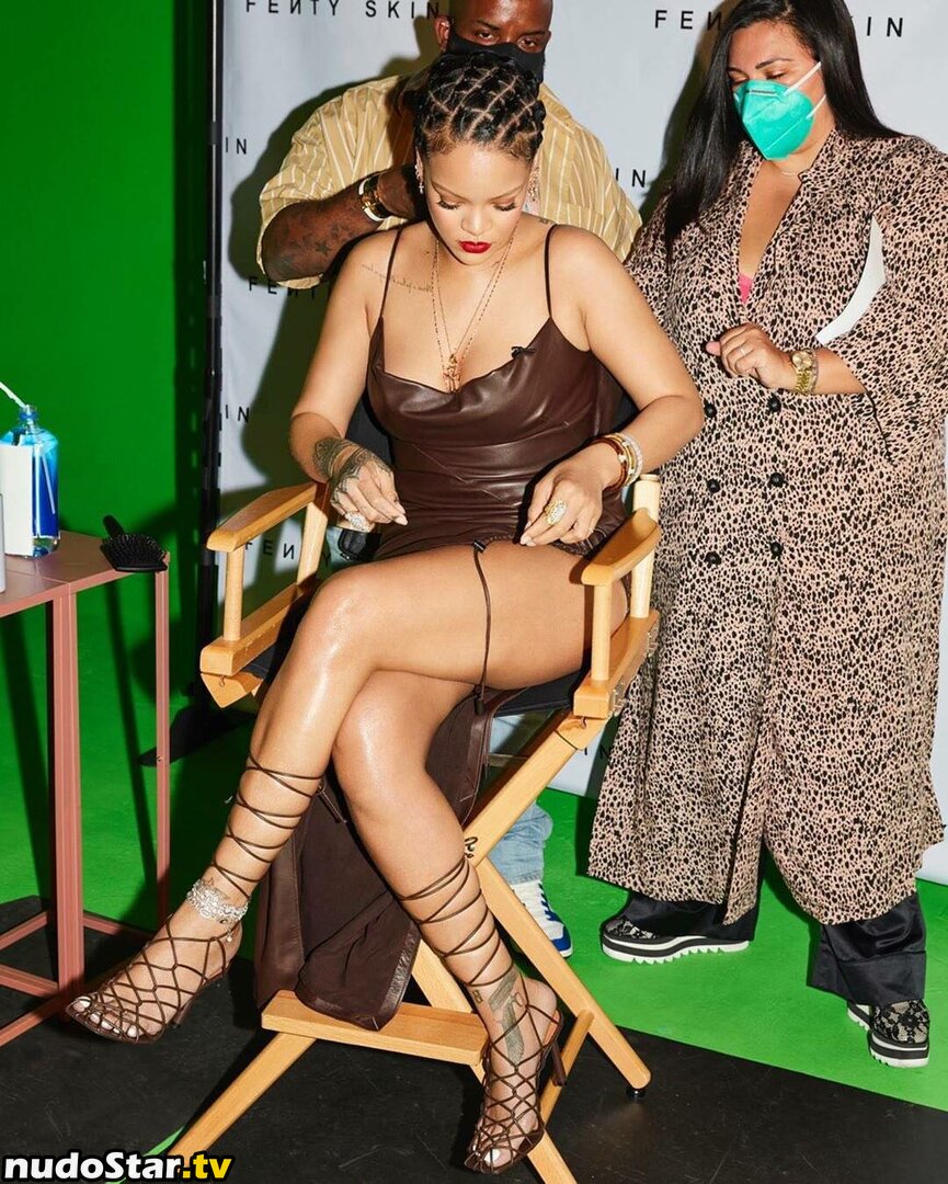 Rihanna / badgalriri Nude OnlyFans Leaked Photo #405