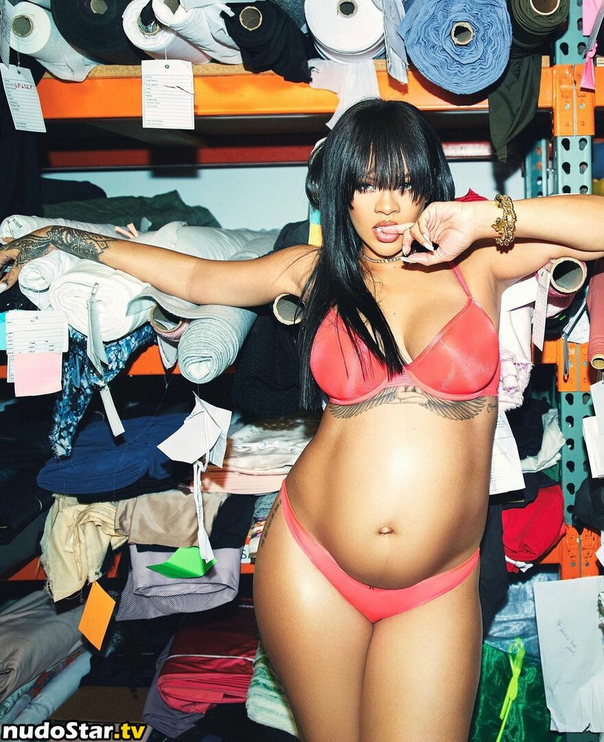 Rihanna / badgalriri Nude OnlyFans Leaked Photo #474