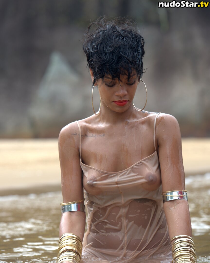 Rihanna / badgalriri Nude OnlyFans Leaked Photo #511