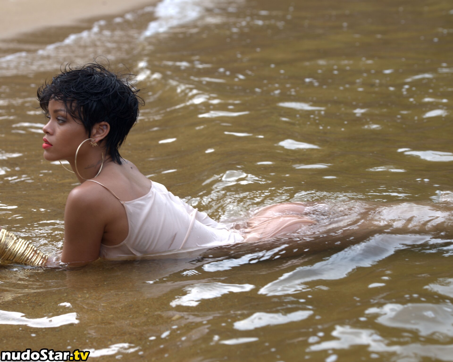 Rihanna / badgalriri Nude OnlyFans Leaked Photo #517