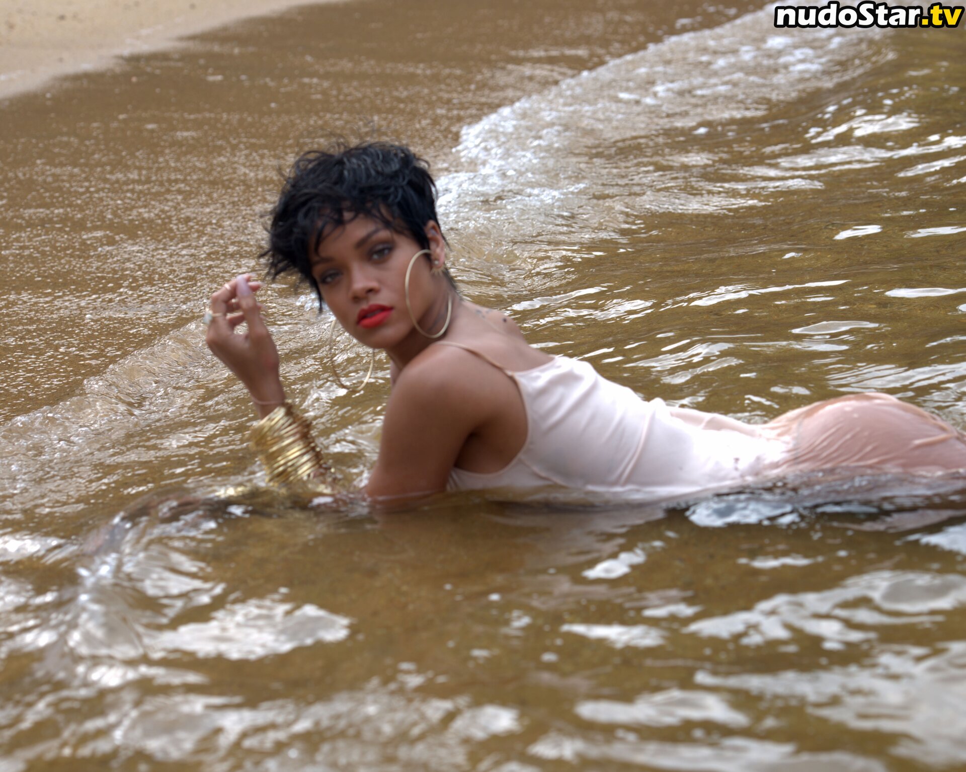 Rihanna / badgalriri Nude OnlyFans Leaked Photo #518