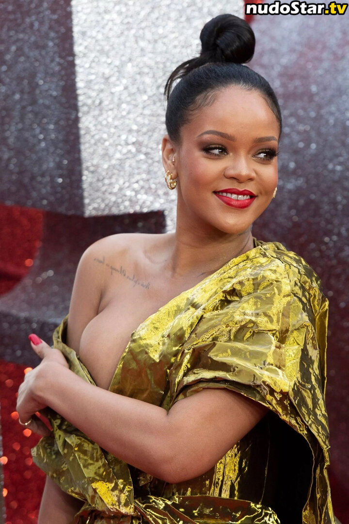 Rihanna / badgalriri Nude OnlyFans Leaked Photo #700