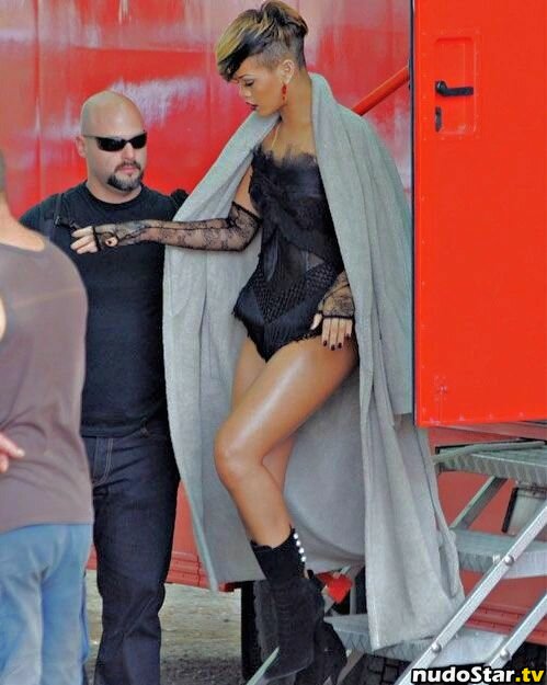 Rihanna / badgalriri Nude OnlyFans Leaked Photo #703