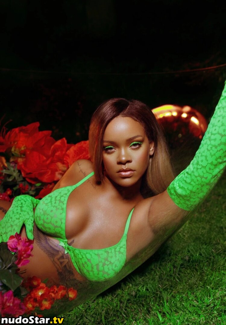 Rihanna / badgalriri Nude OnlyFans Leaked Photo #999