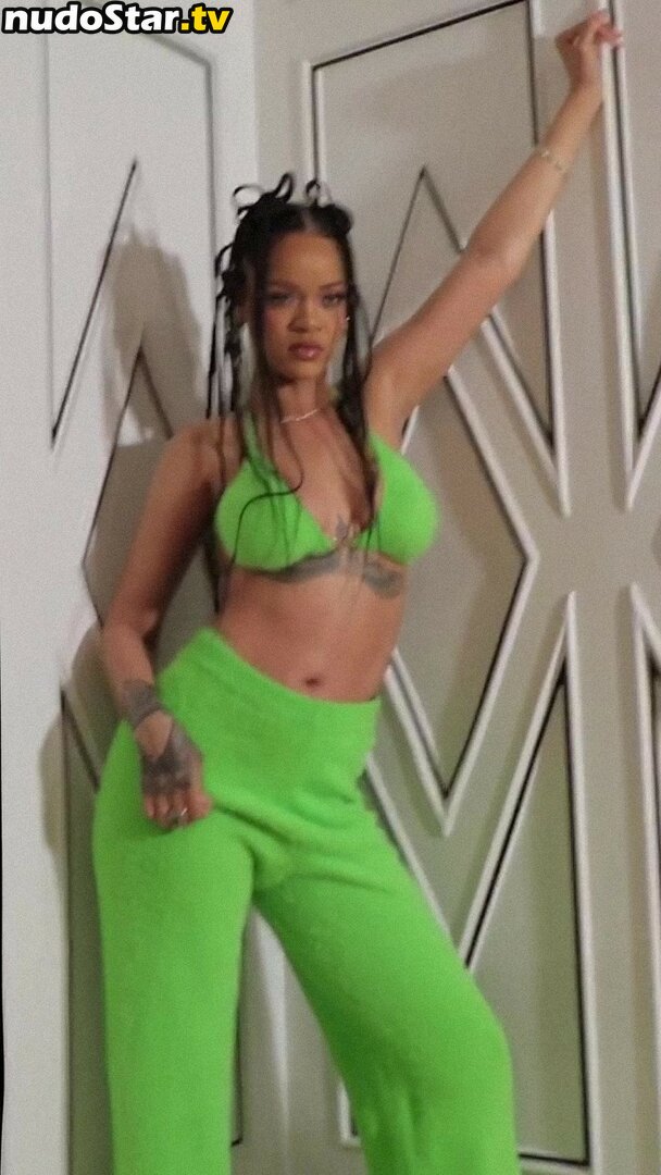 Rihanna / badgalriri Nude OnlyFans Leaked Photo #1060