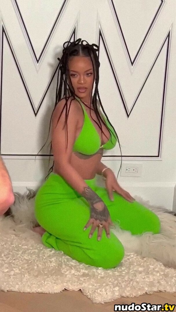 Rihanna / badgalriri Nude OnlyFans Leaked Photo #1062