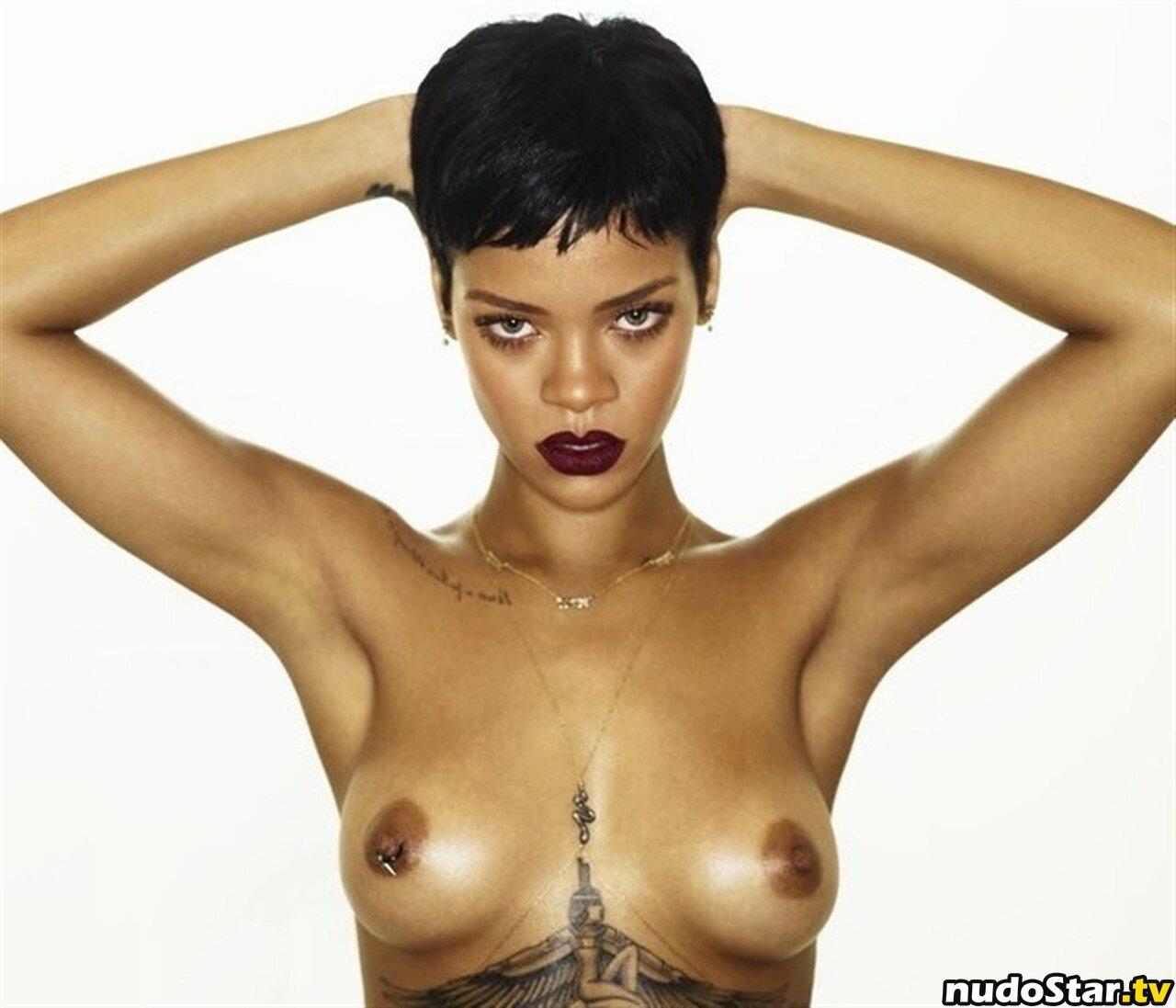 Rihanna / badgalriri Nude OnlyFans Leaked Photo #1176