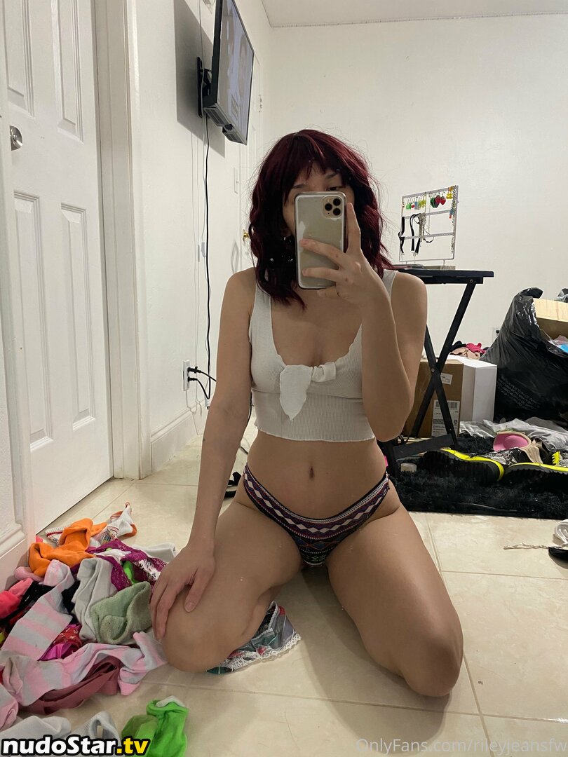 rileyjeansfw / sunshiney_riley Nude OnlyFans Leaked Photo #13