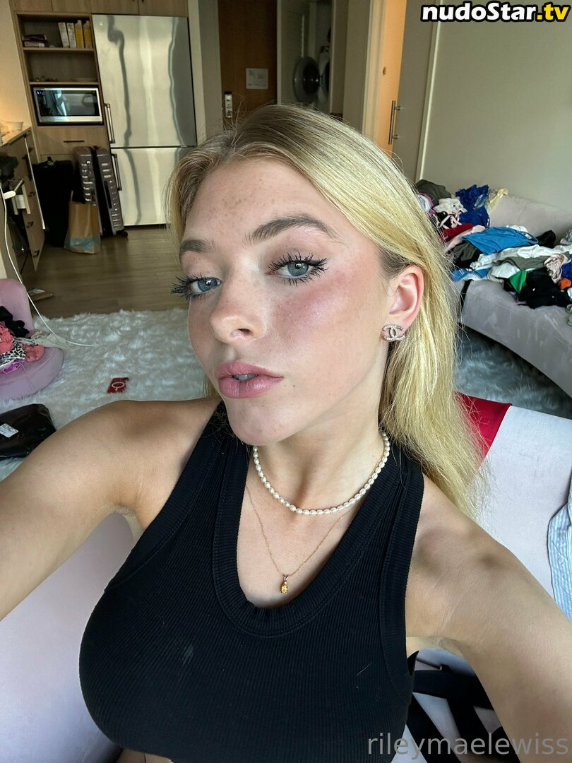 life__of___riley / rileymaetwo Nude OnlyFans Leaked Photo #121
