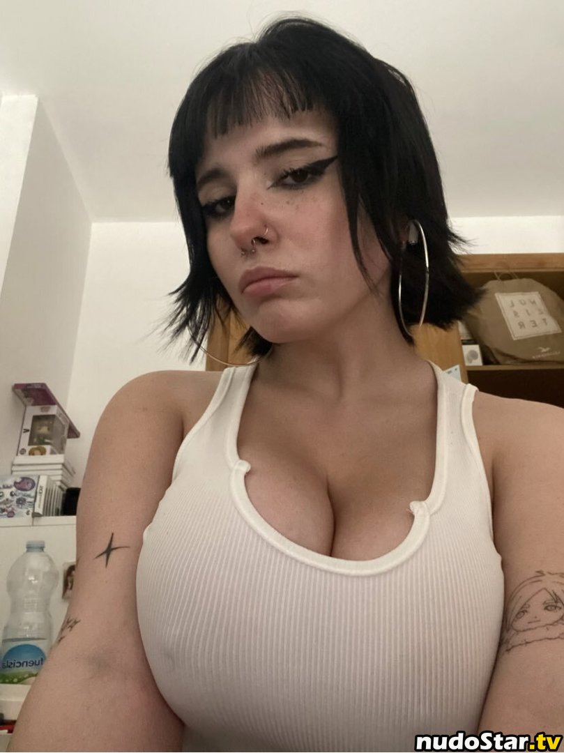 Rinna0x / foxy__love1 Nude OnlyFans Leaked Photo #4