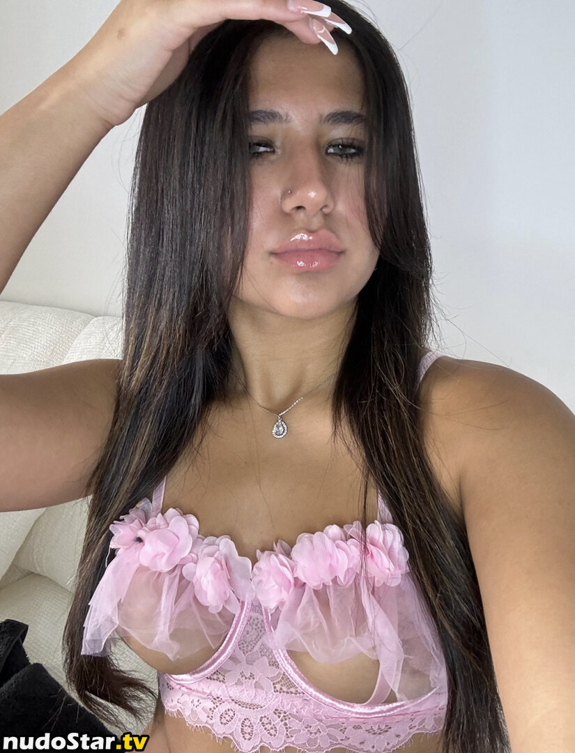 RosaBelle / isabellerosaxo / official.rosabellejeanne / rosabellexox Nude OnlyFans Leaked Photo #2