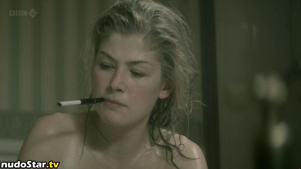 Rosamund Pike / mspike Nude OnlyFans Leaked Photo #9