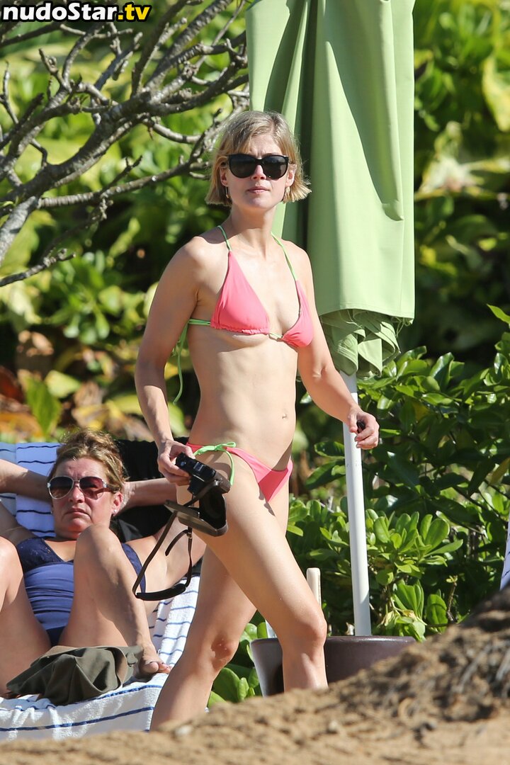 Rosamund Pike / mspike Nude OnlyFans Leaked Photo #84