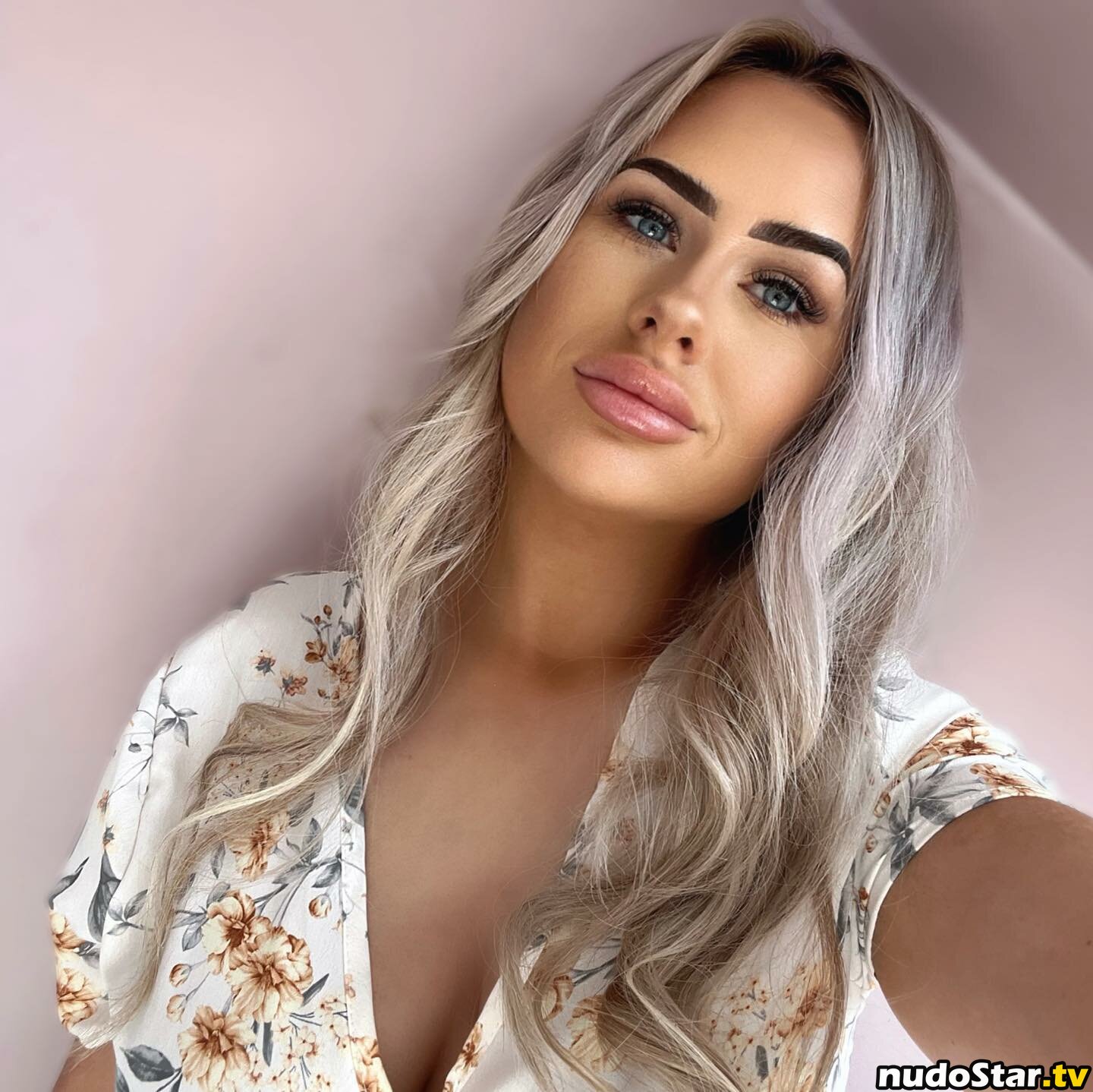 Rosie Rendell / rosie_rendallx / rosierendall / rosierendallx Nude OnlyFans Leaked Photo #10