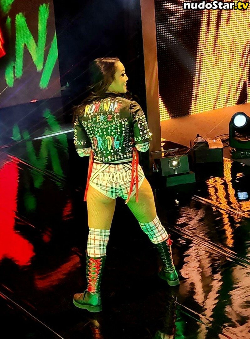 Rok-C - WWE NXT / Roxanne Perez / roxanne_wwe Nude OnlyFans Leaked Photo #195