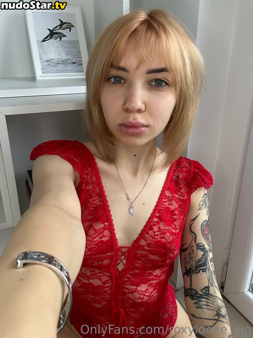 mayberoxy / roxyloove_vip Nude OnlyFans Leaked Photo #90