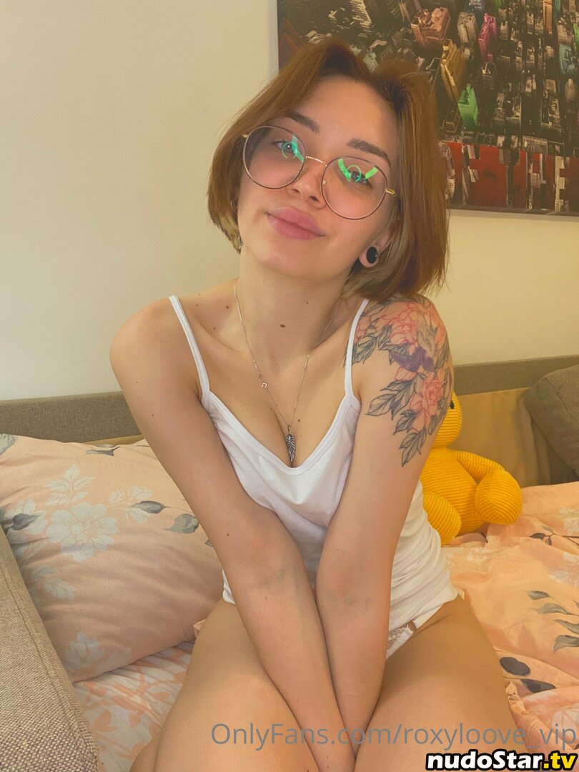 mayberoxy / roxyloove_vip Nude OnlyFans Leaked Photo #401