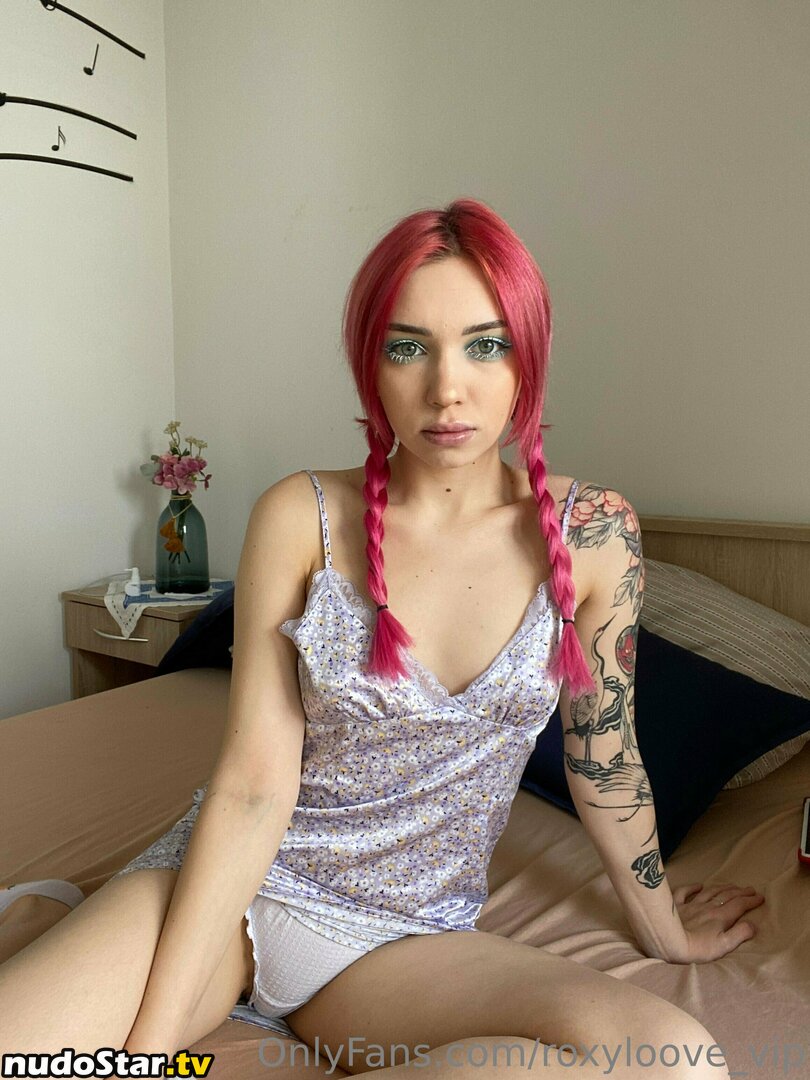 mayberoxy / roxyloove_vip Nude OnlyFans Leaked Photo #424
