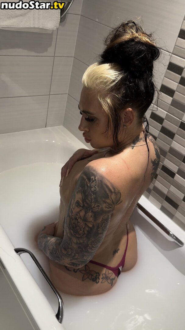 ruby-rosevip / ruby_rosevip / ruby_rosexx / rubyrose Nude OnlyFans Leaked Photo #18