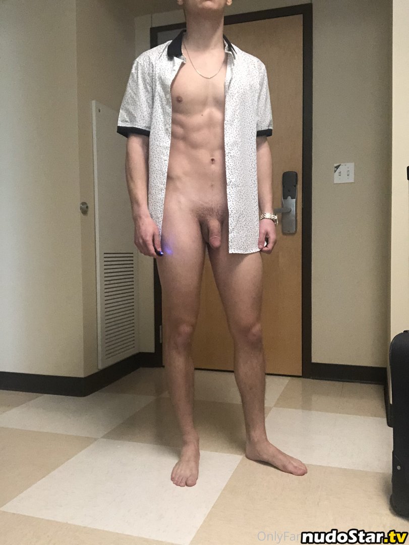 ryancapone / rycapone Nude OnlyFans Leaked Photo #21