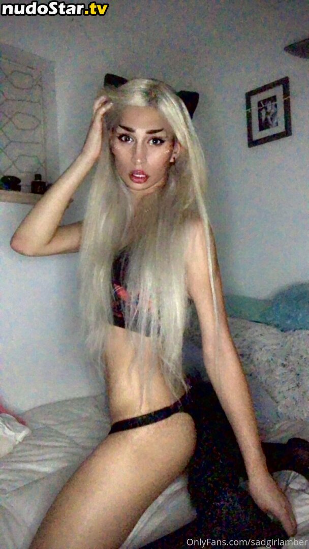 Amber / sadgirlamber Nude OnlyFans Leaked Photo #28