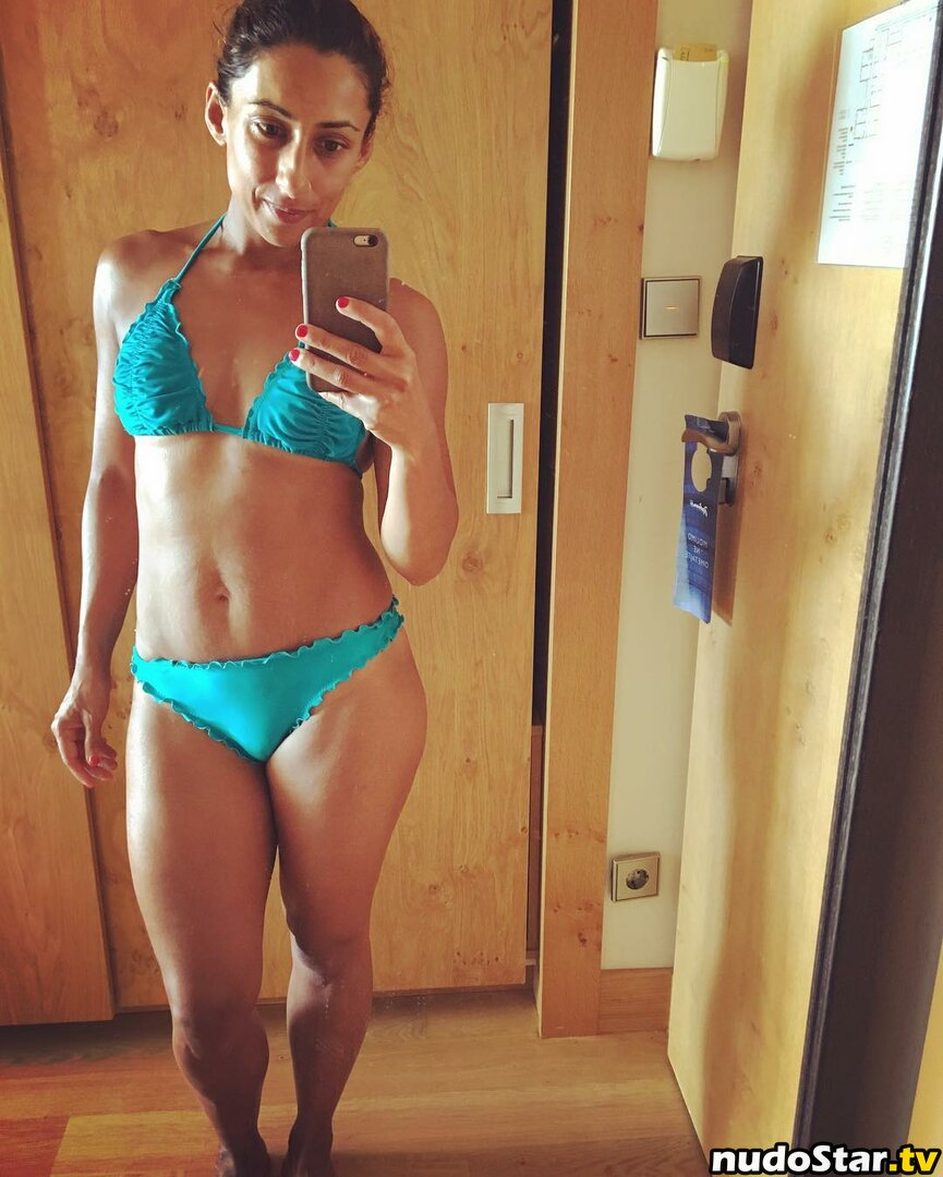 Saira Khan / iamsairakhan / sairasbum Nude OnlyFans Leaked Photo #42