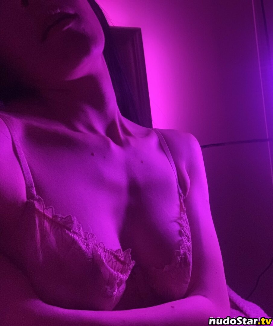 salemsienna / st0ned.succubus Nude OnlyFans Leaked Photo #28