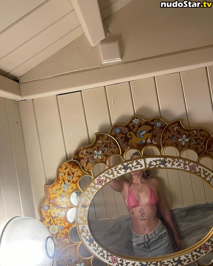 Samantha OT / _samantha / eelliiizzaabbeeetthh Nude OnlyFans Leaked Photo #10