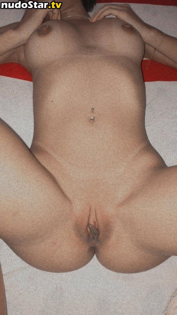 Samira Ferreira / _samyferr_ Nude OnlyFans Leaked Photo #9